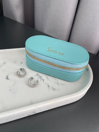 Компактни кутии за бижута: Идеалният аксесоар за път и ежедневие