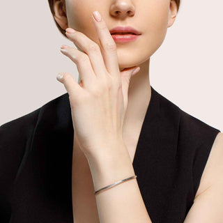 Сребърна гривна - Heart love bangle