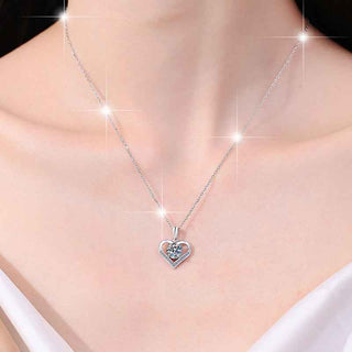 Сребърно колие