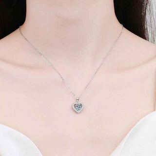 Сребърно колие