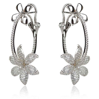 Сребърни обеци с ефектна форма, цветя