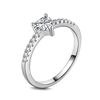 Сребърен пръстен със сърце и цирконии – Heart Spark Ring
